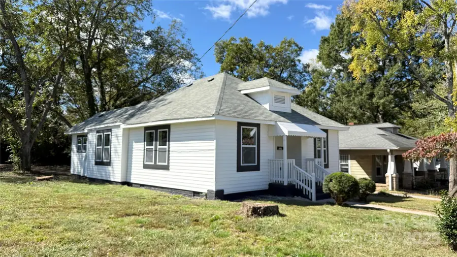 227 W 11th Street, Salisbury, NC 28144 - Image #2