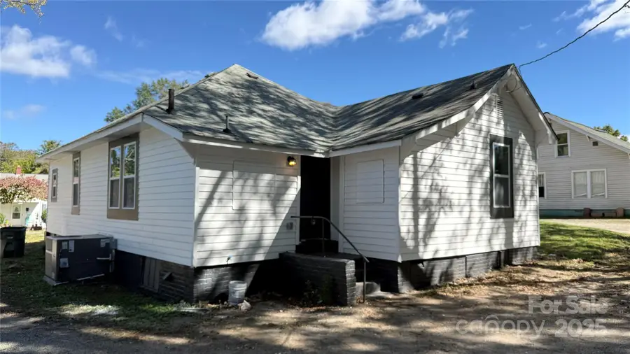 227 W 11th Street, Salisbury, NC 28144 - Image #3