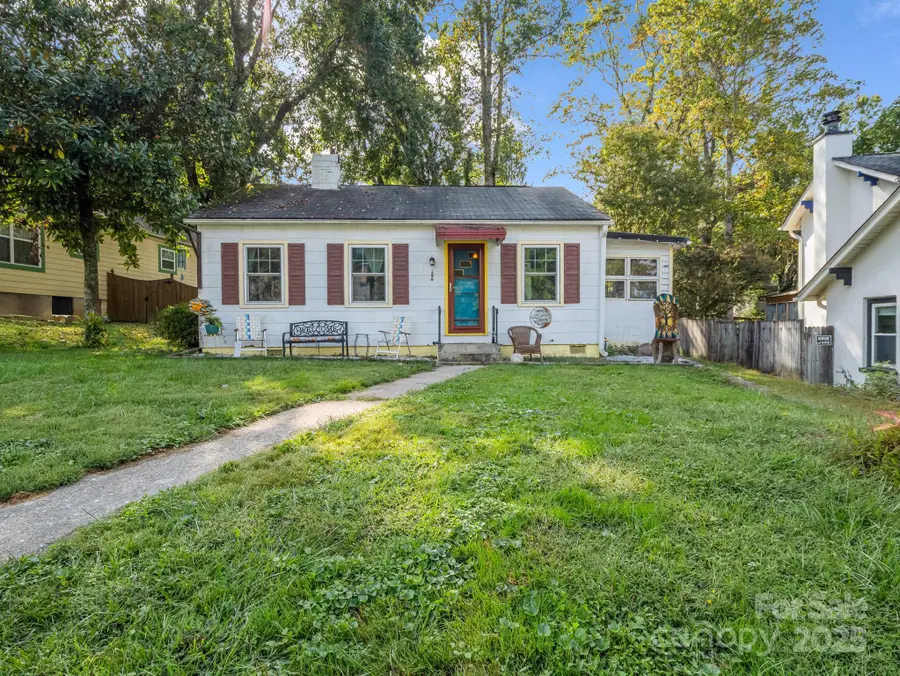 1729 Clairmont Drive, Hendersonville, NC 28791 - Image #3