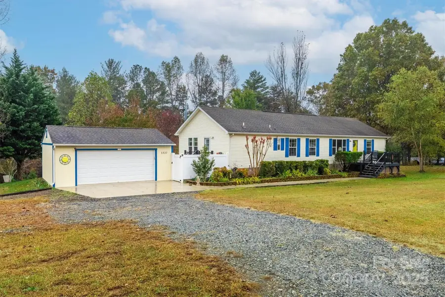 1327 Premier Road, Granite Falls, NC 28630 - Image #2