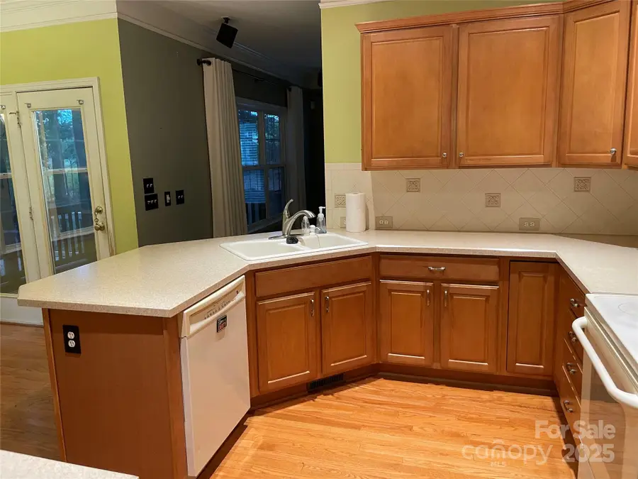 4901 Wynford Court, Harrisburg, NC 28075 - Image #3