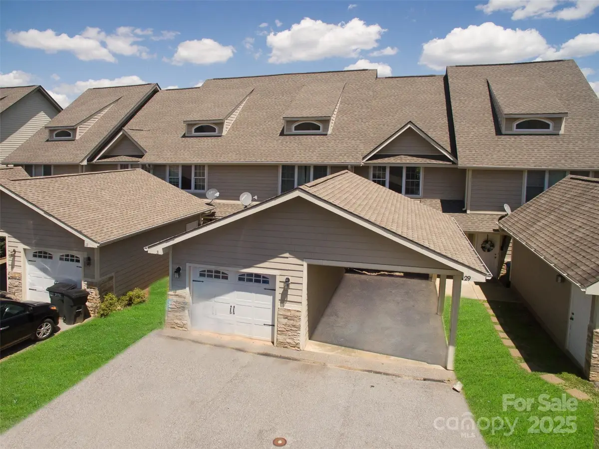 29 Rotunda Circle, Asheville, NC 28806 - Image #1