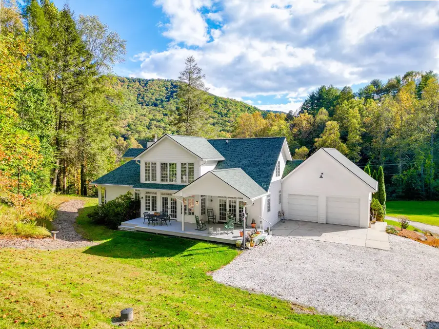 35 Country Wood Way, Horse Shoe, NC 28742 - Image #3