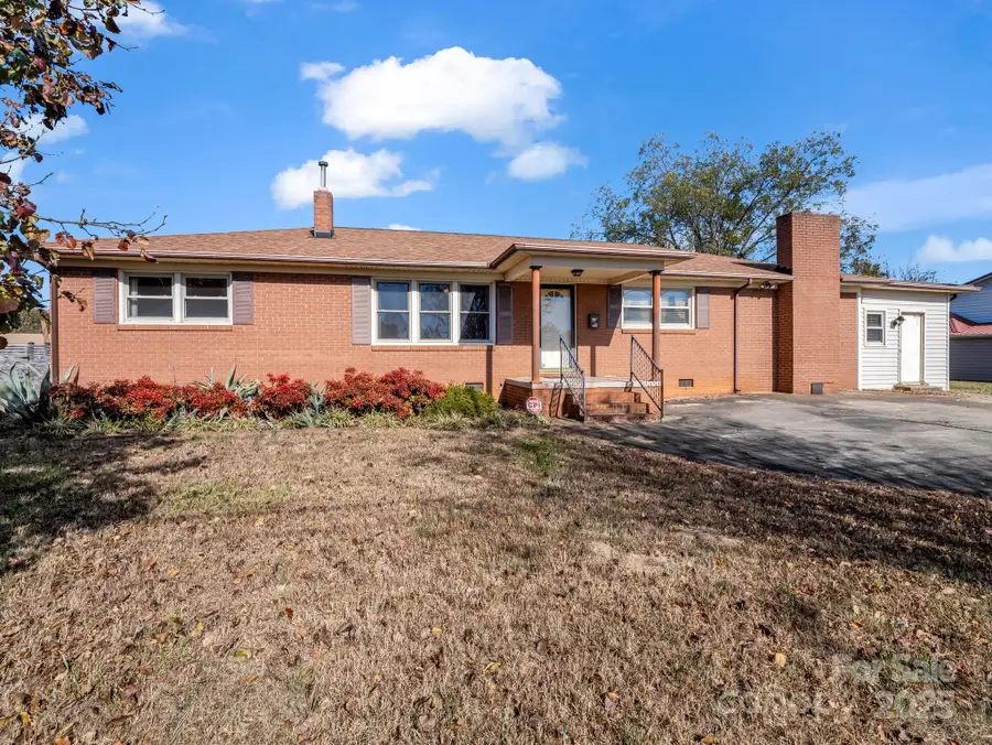 2815 Highland Drive, Lincolnton, NC 28092 - Image #2