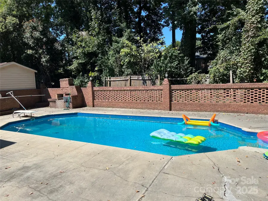 94 Cumberland Court Sw, Concord, NC 28025 - Image #2