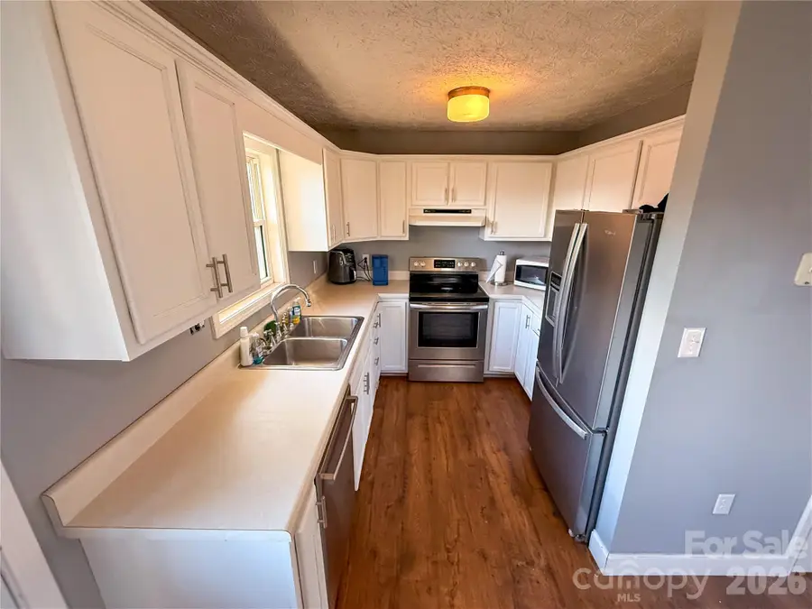 45 Pleasant Court, Flat Rock, NC 28731 - #2