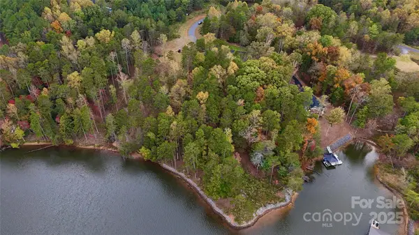 5317 Shoreline Way, Granite Falls, NC 28630