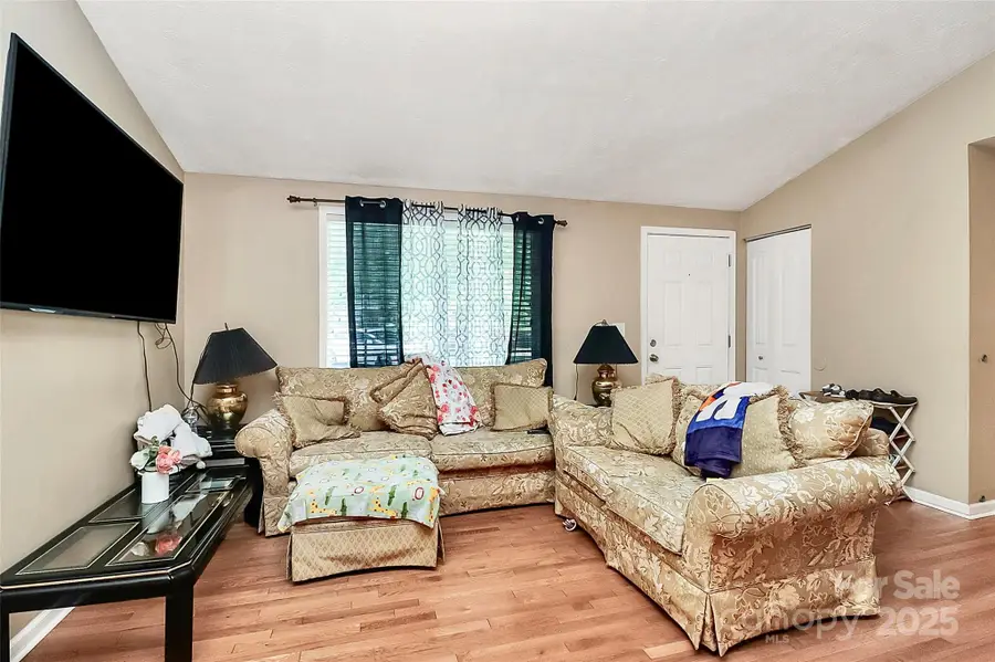 11429 Antebellum Drive, Charlotte, NC 28273 - Image #2