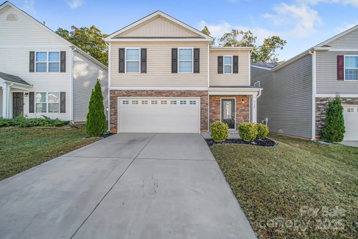 3120 Green Apple Drive, Dallas, NC 28034 - Image #1