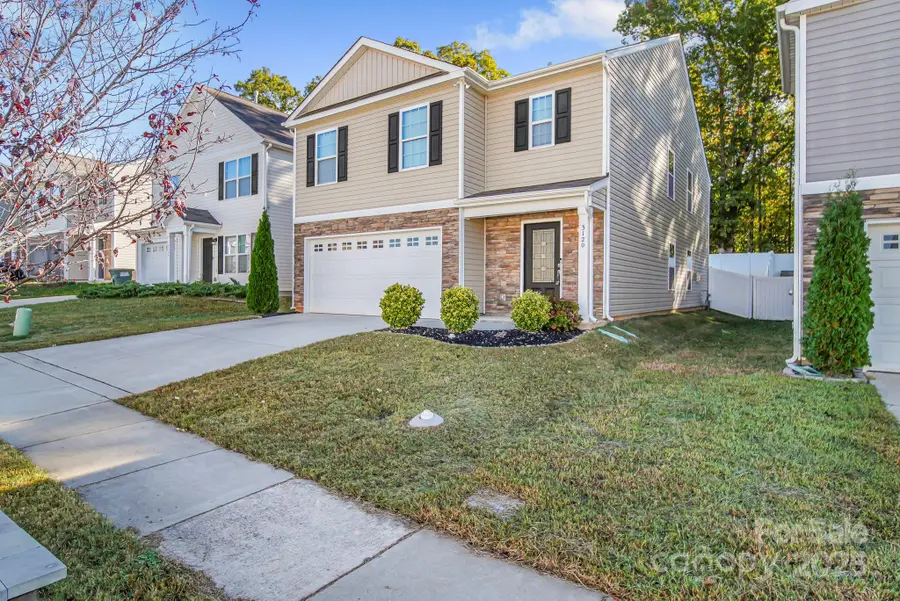 3120 Green Apple Drive, Dallas, NC 28034 - Image #2