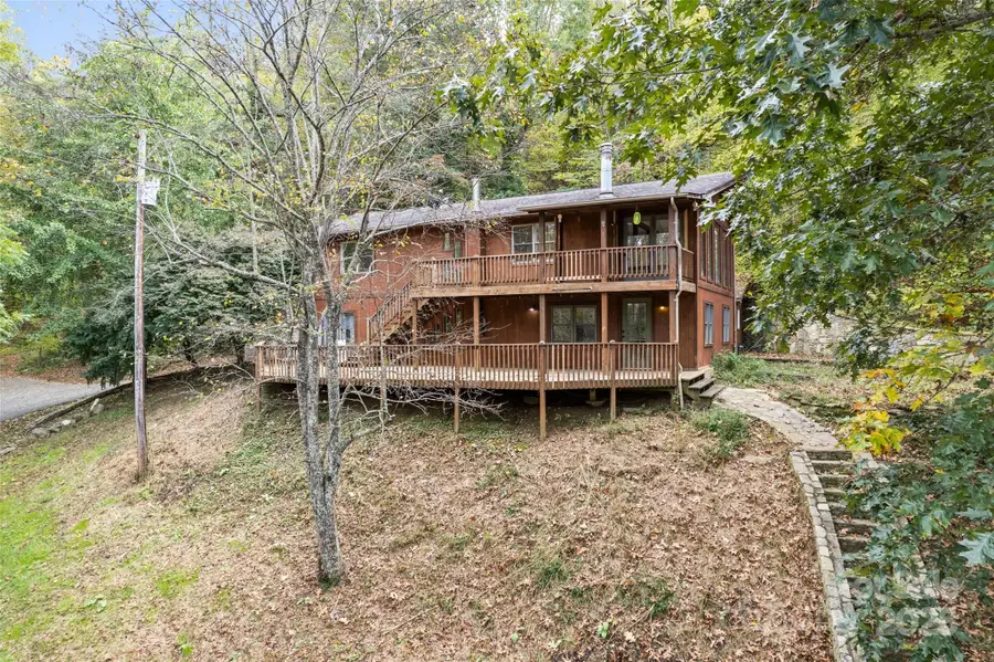 940 Haynes Cove, Clyde, NC 28721 - Image #3