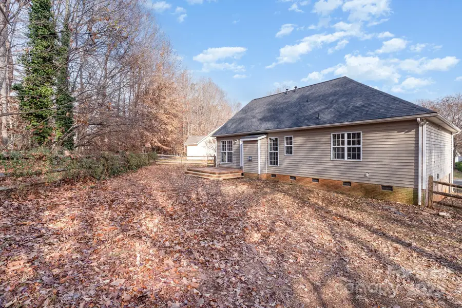 4435 Gladwood Lane, Charlotte, NC 28269 - Image #3