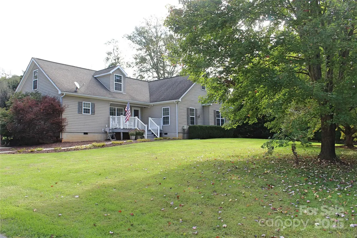 38 Char Kimber Lane, Canton, NC 28716 - Image #1