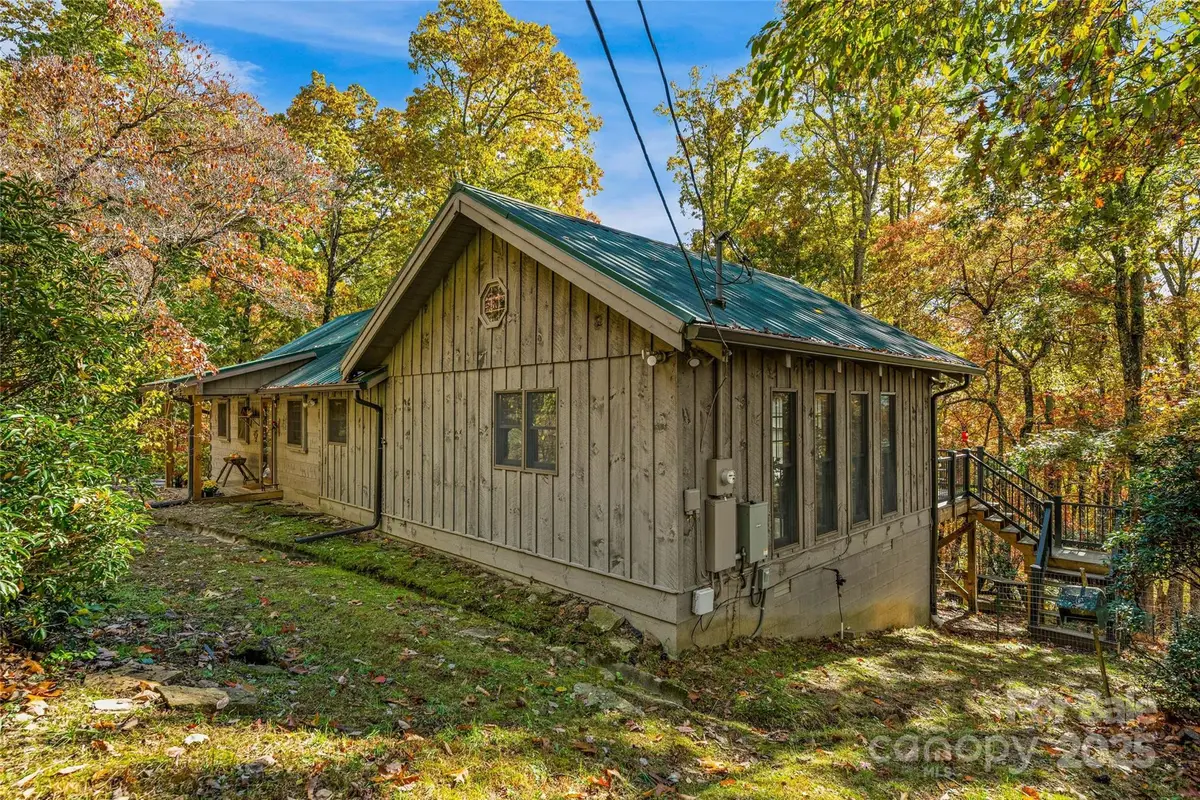 499 E Poplar Drive, Hendersonville, NC 28792 - Image #1