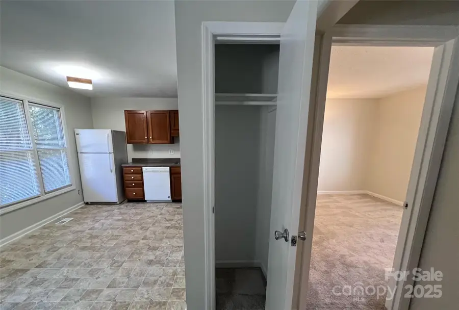 121 Westview Drive #43, Carrboro, NC 27510 - Image #3