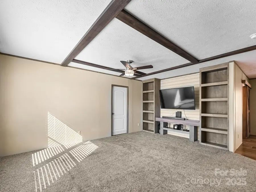 181 Azalea Circle, Marshall, NC 28753 - Image #2