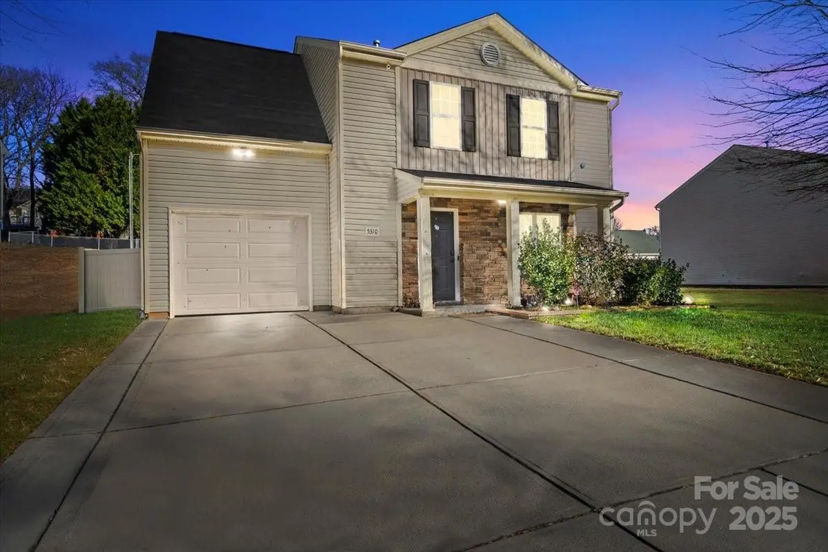 5310 Artesa Court, Charlotte, NC 28214 - Image #1