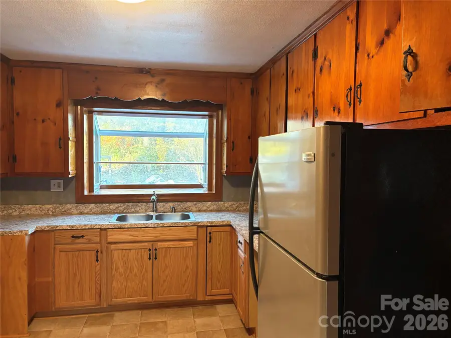 5206 Burke Drive, Charlotte, NC 28208 - Image #2