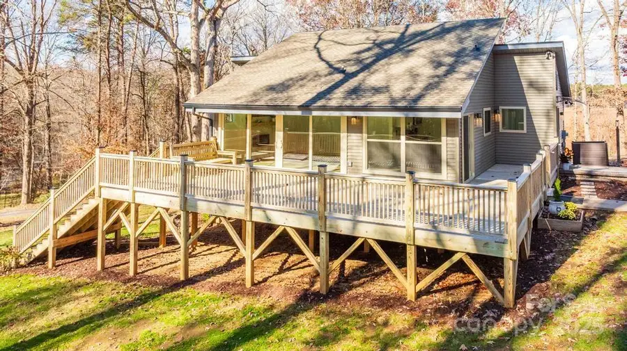 2106 Lynmore Drive, Sherrills Ford, NC 28673 - Image #2