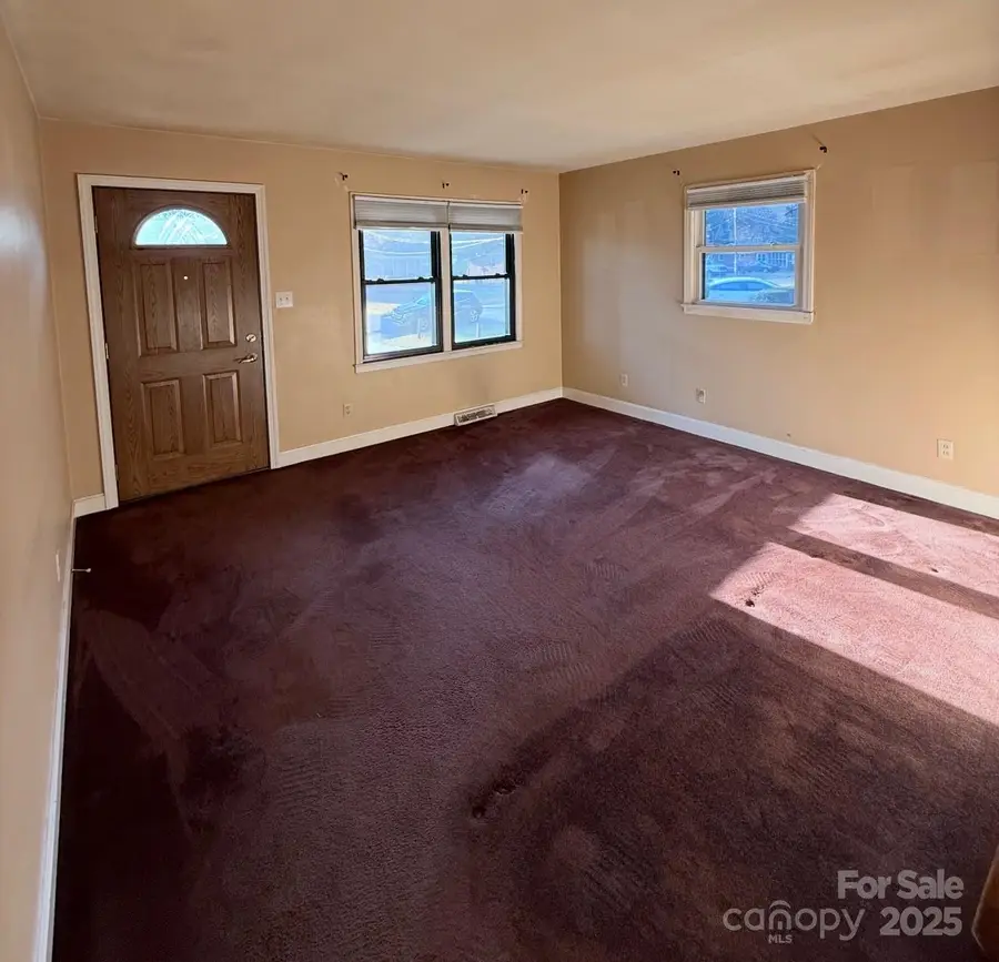 4318 Knollcrest Drive, Charlotte, NC 28208 - Image #3