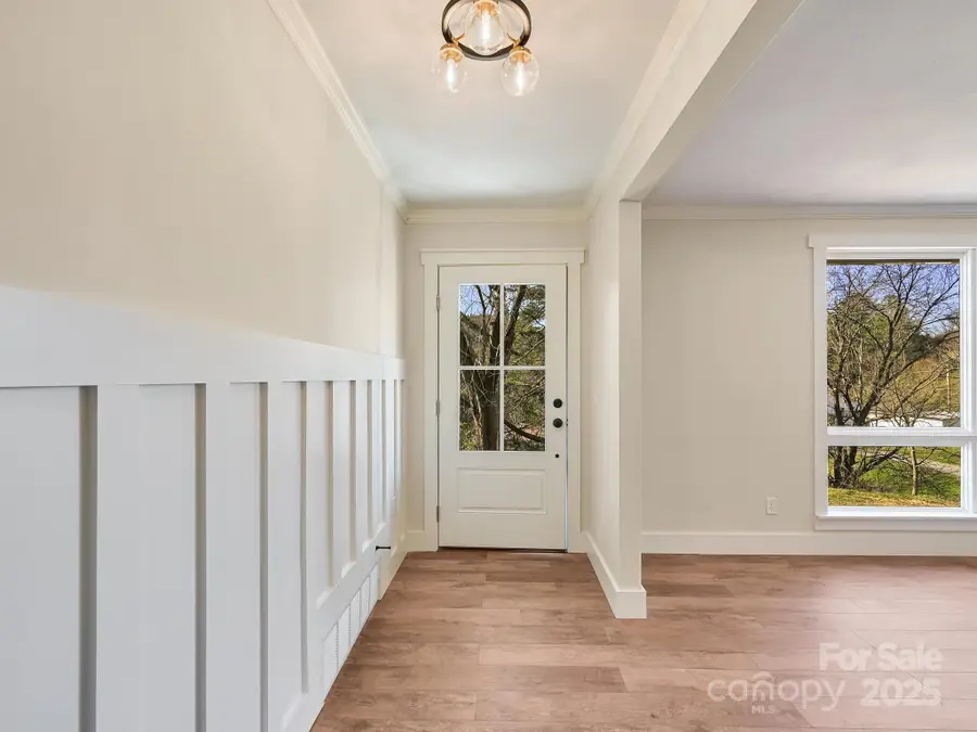 88 Franklin Drive, Marshall, NC 28753 - Image #2