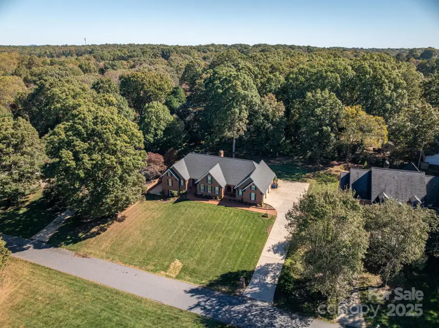 208 Hollow Road, Lincolnton, NC 28092 - Image #3