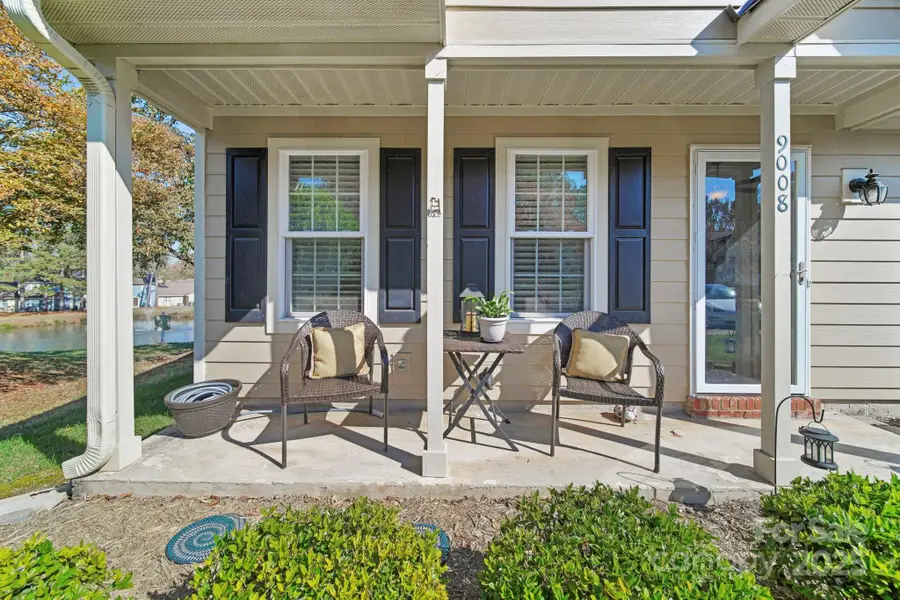 9008 Four Mile Creek Road, Charlotte, NC 28277 - Image #2