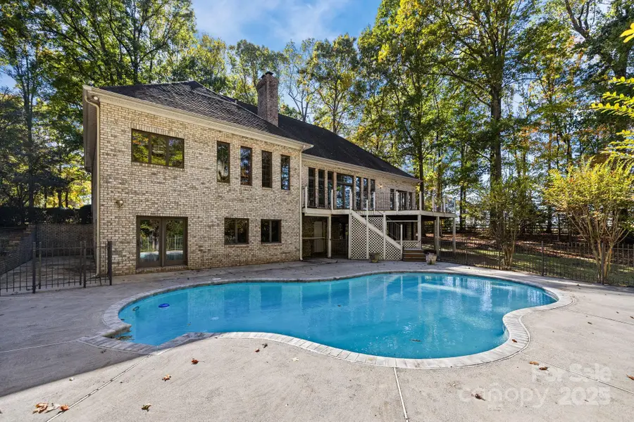 14816 Lonesome Oak Circle, Charlotte, NC 28278 - Image #3