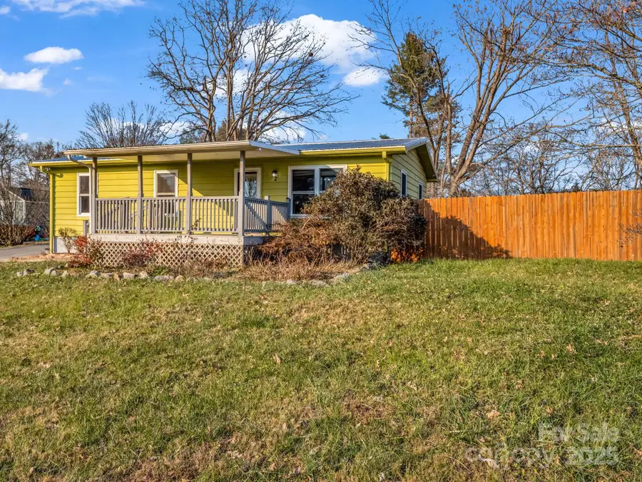 2 Red Apple Drive, Hendersonville, NC 28792 - Image #3