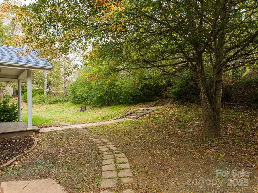 65 Banks Town Road, Weaverville, NC 28787 - Image #3