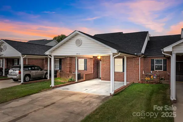 3923 Sage Court, Denver, NC 28037