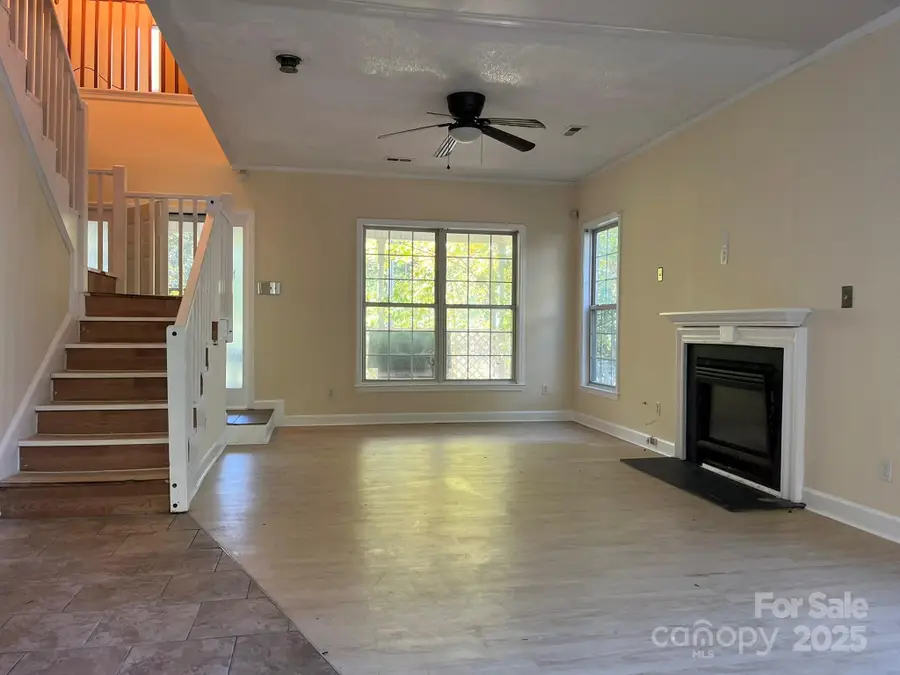3437 Sunset Road, Charlotte, NC 28216 - Image #2