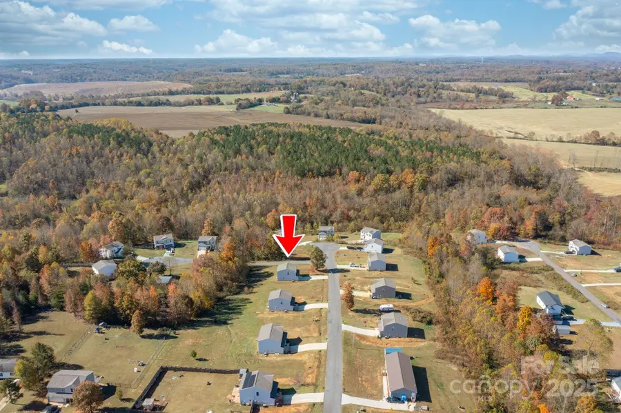 139 Jo Creek Lane, Harmony, NC 28634 - Image #2