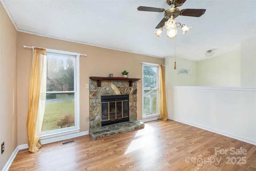 11031 Mallard Crossing Drive, Charlotte, NC 28262 - Image #3