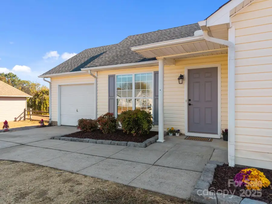 4112 Alexis Court Sw, Concord, NC 28027 - Image #2