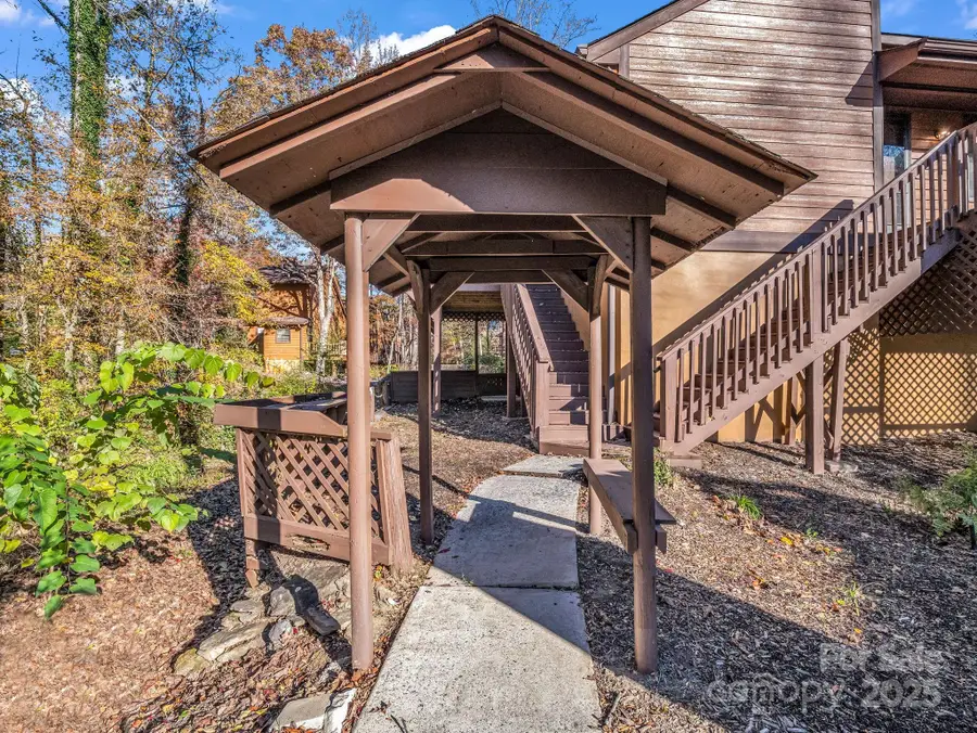 20 Poplar Court, Fletcher, NC 28732 - Image #2