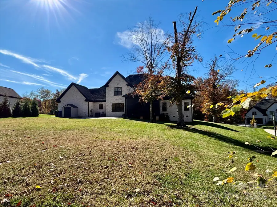 108 41st Avenue Nw, Hickory, NC 28601 - Image #3