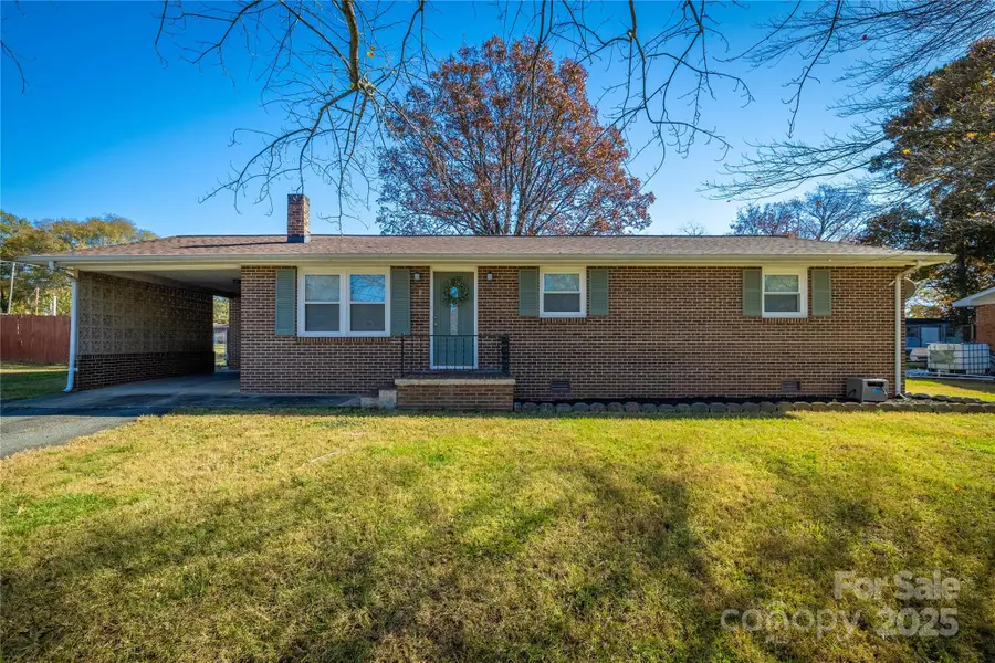 1046 22nd Street Ne, Hickory, NC 28601 - Image #2