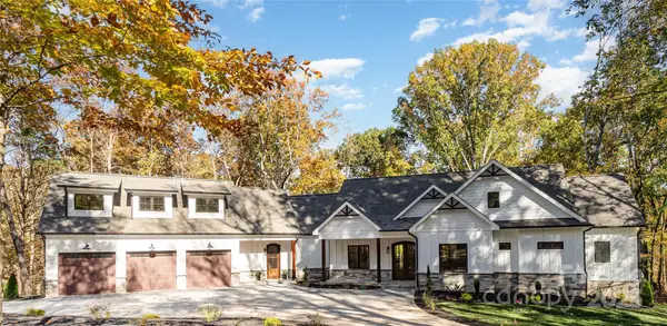 6632 Silver Fox Road, Charlotte, NC 28270