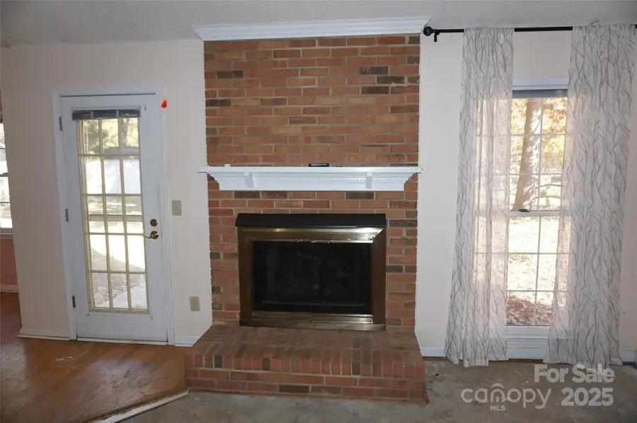 13651 Capworth Lane, Charlotte, NC 28273 - Image #3