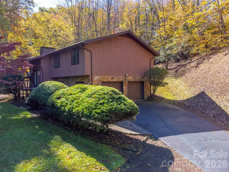 495 Savannah Drive, Sylva, NC 28779 - Image #2