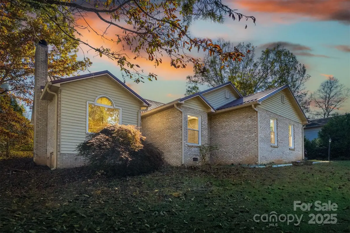 2693 Farmland Acres Road, Morganton, NC 28655 - Image #1