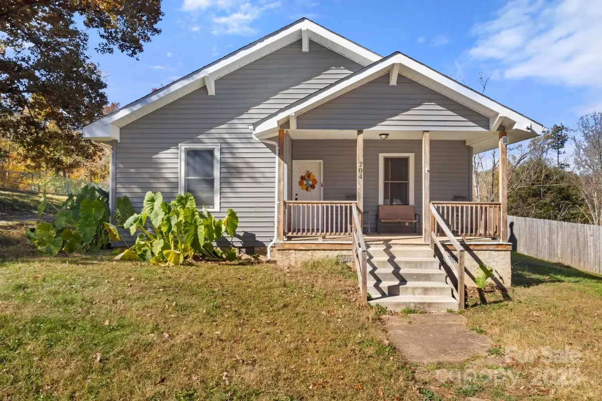 204 Shelby Street, Hickory, NC 28601 - Image #1