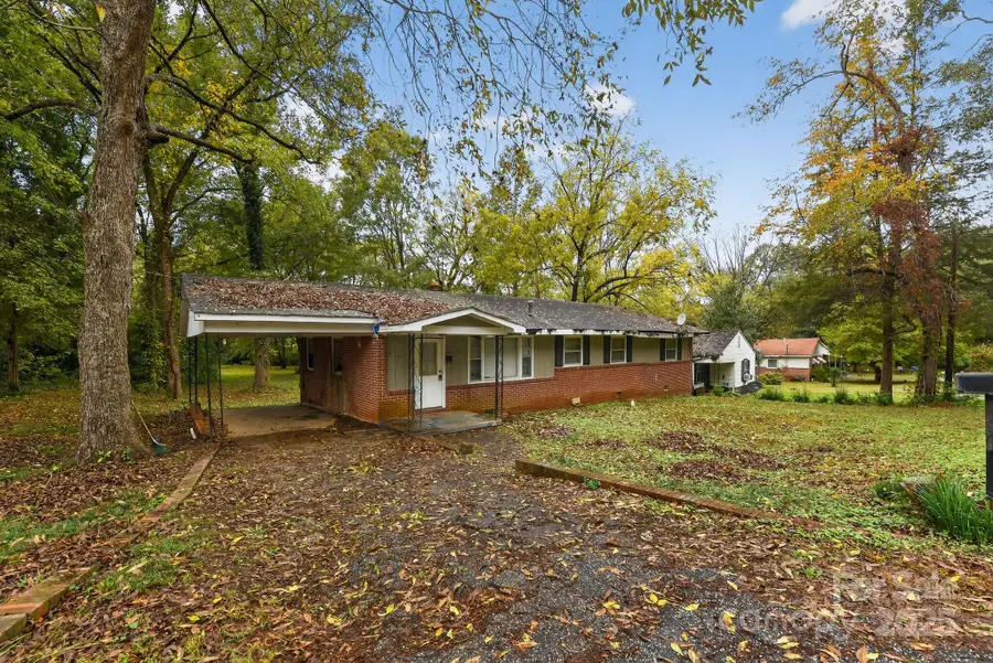 308 N Hughes Street, Lancaster, SC 29720 - Image #2