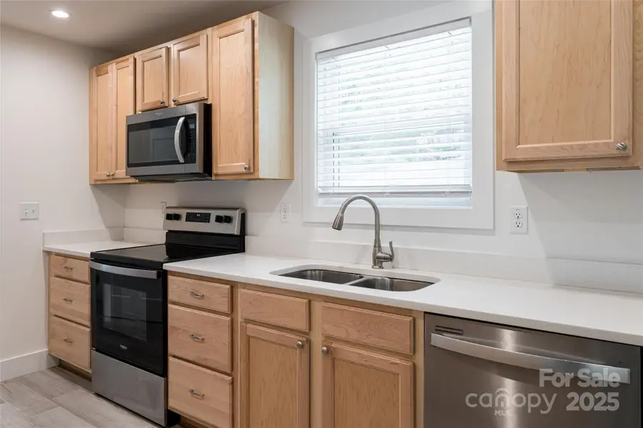 17 Sycamore Street, Asheville, NC 28804 - Image #3