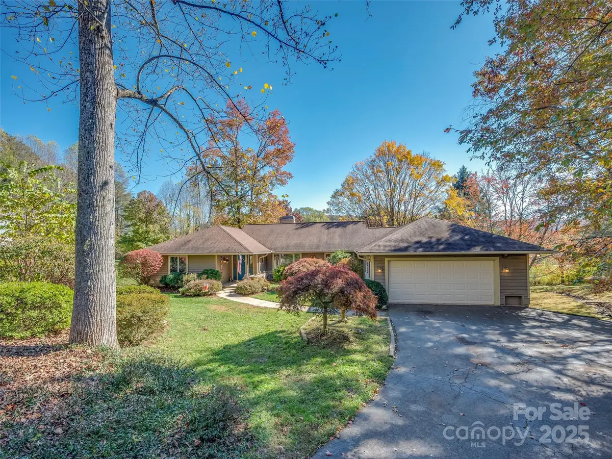 510 E Crooked Creek Lane, Hendersonville, NC 28739 - Image #1