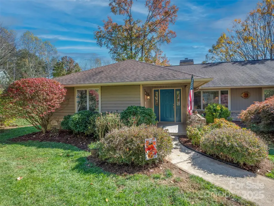 510 E Crooked Creek Lane, Hendersonville, NC 28739 - Image #3