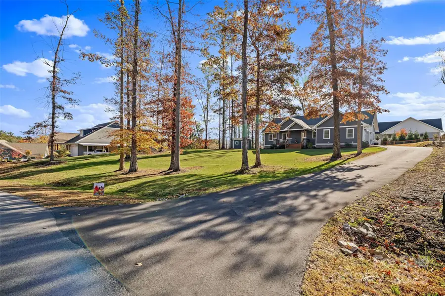 236 Cider Hill Lane, Hendersonville, NC 28792 - Image #3
