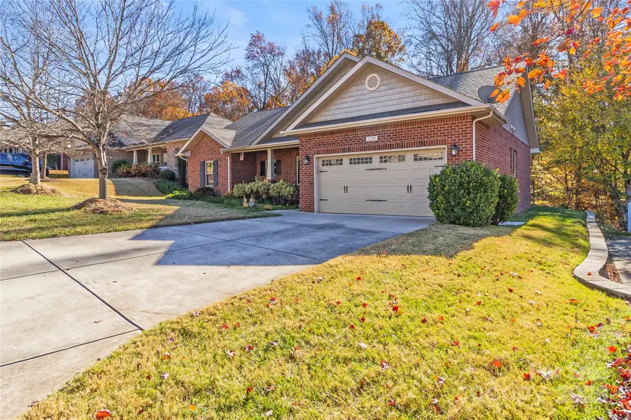7208 Ogden Place, Denver, NC 28037 - Image #2