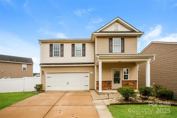 12103 Brittondale Lane, Charlotte, NC 28215